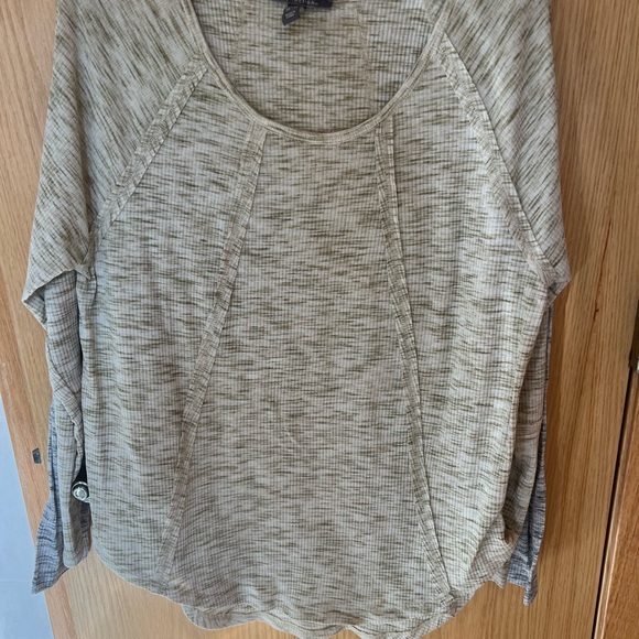 Lisa Rinna EUC 2 pc - Picture 2 of 6